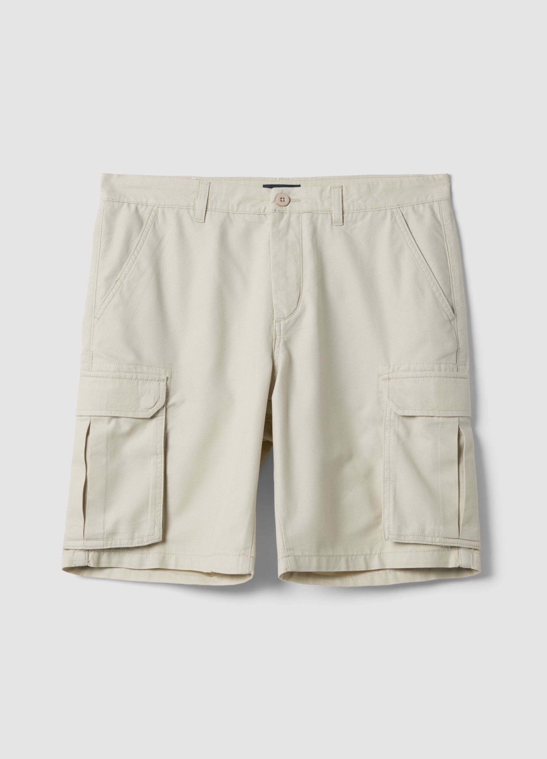 White pure cotton cargo Bermuda shorts, regular fit