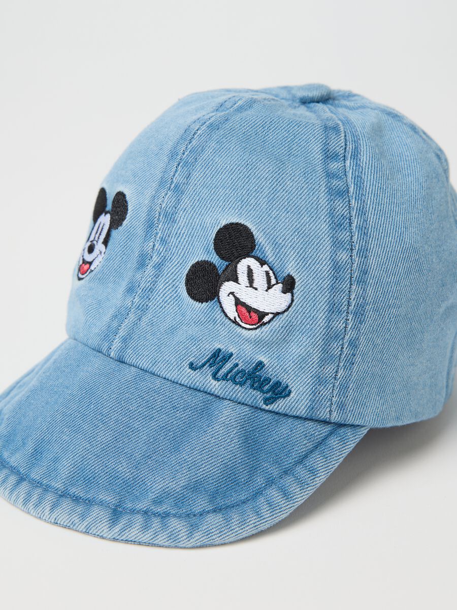 Boys’ light blue cap in 100% cotton with Mickey Mouse embroidery_2