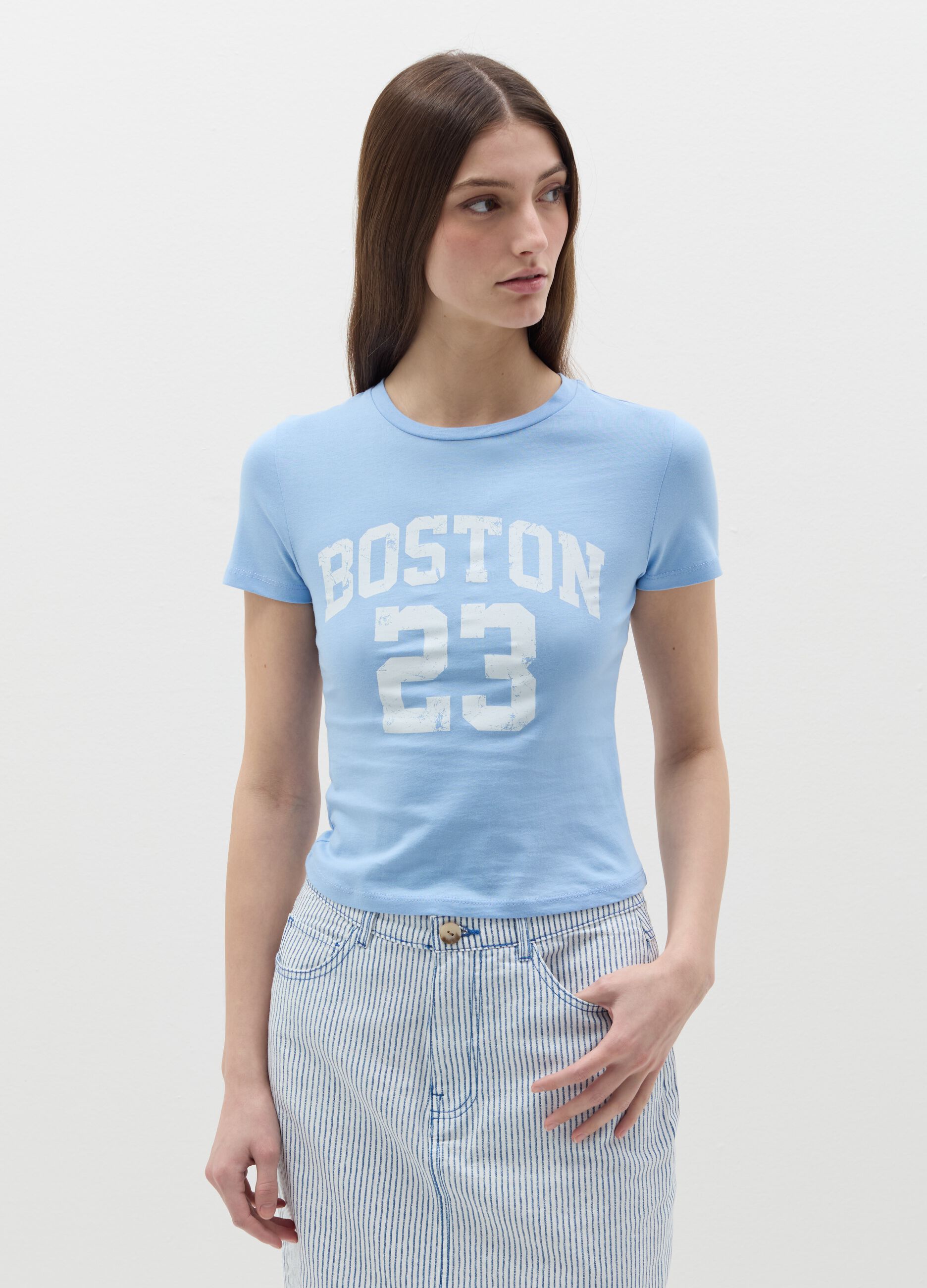Crop T-shirt with lettering print
