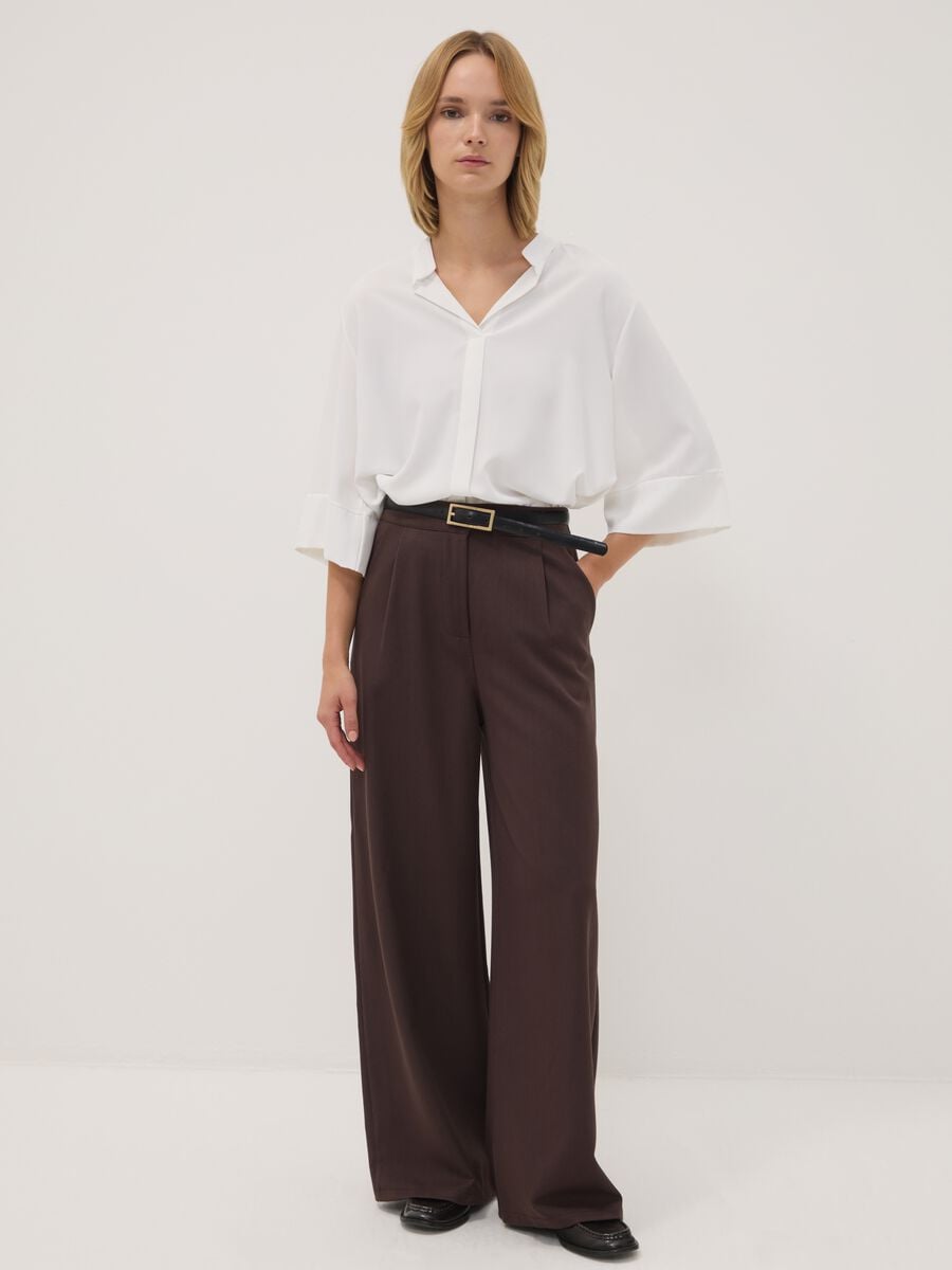 White regular-fit blouse with wide sleeves and mandarin collar_2