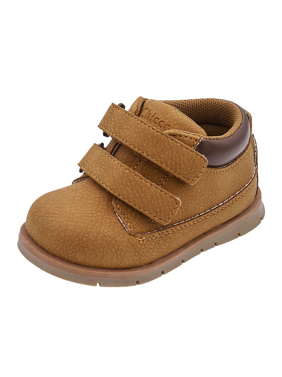 Brown shoes for children_0