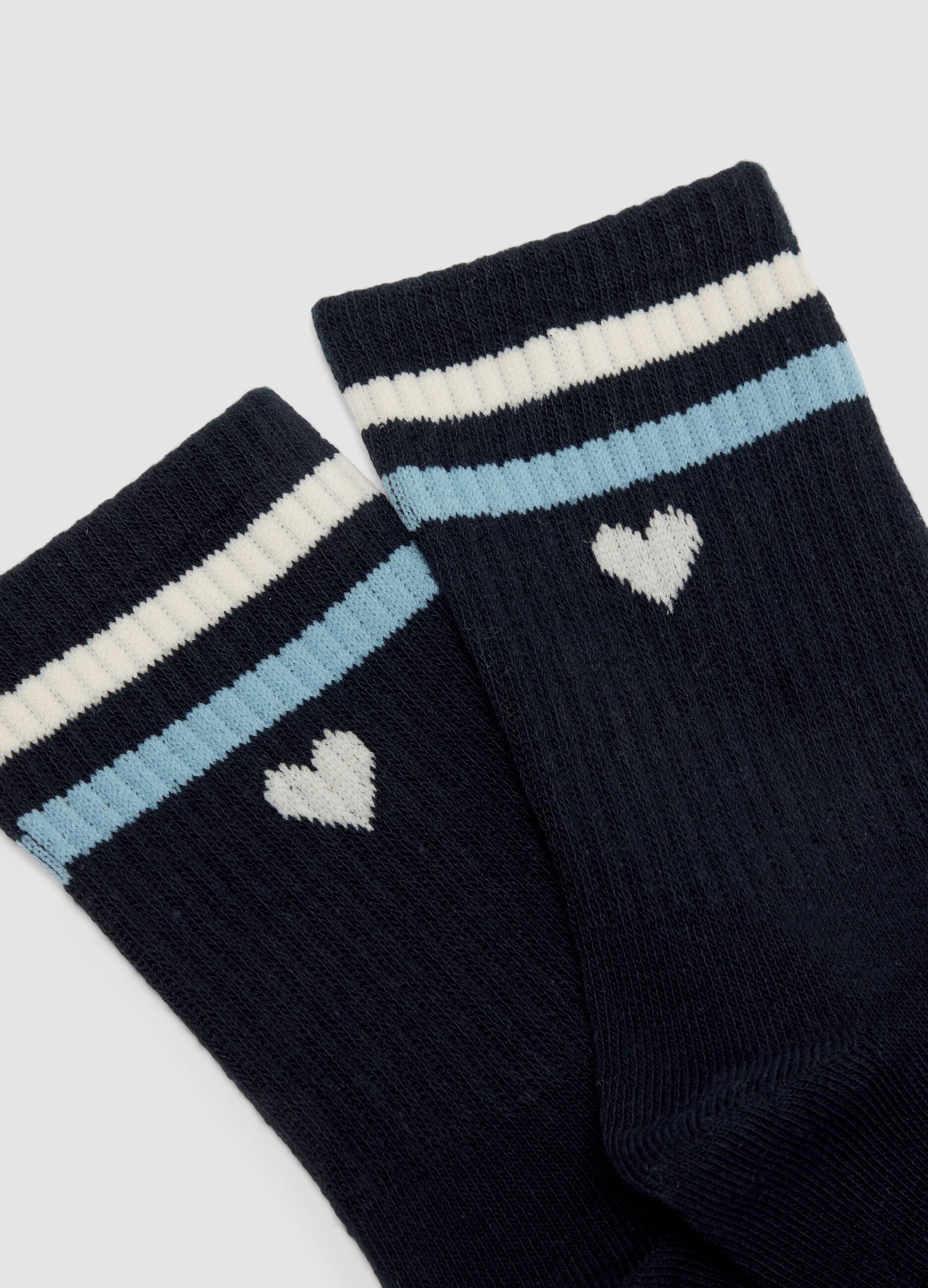 Calzini blu in cotone organico elasticizzato con cuore