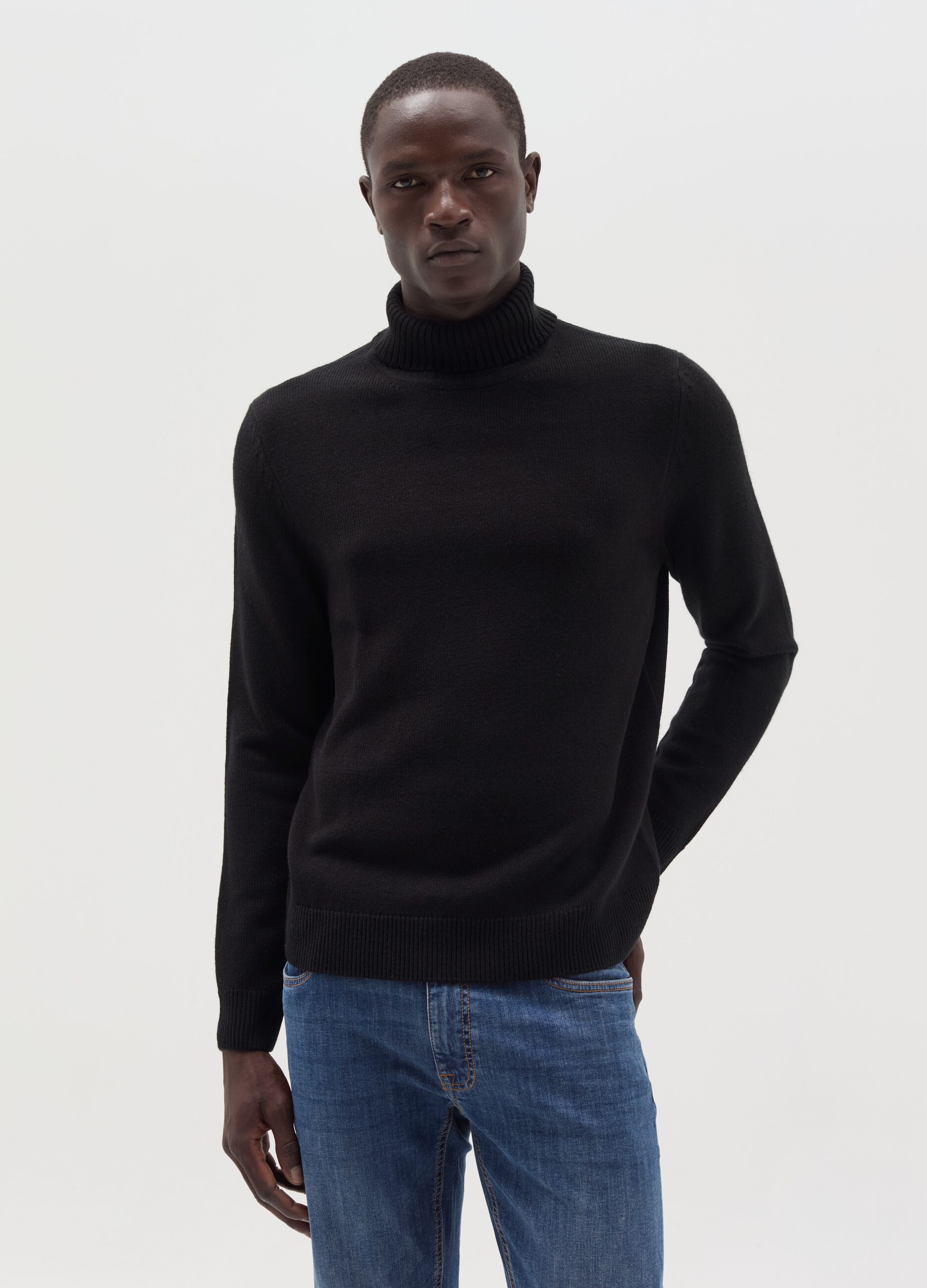 Pullover with high neck