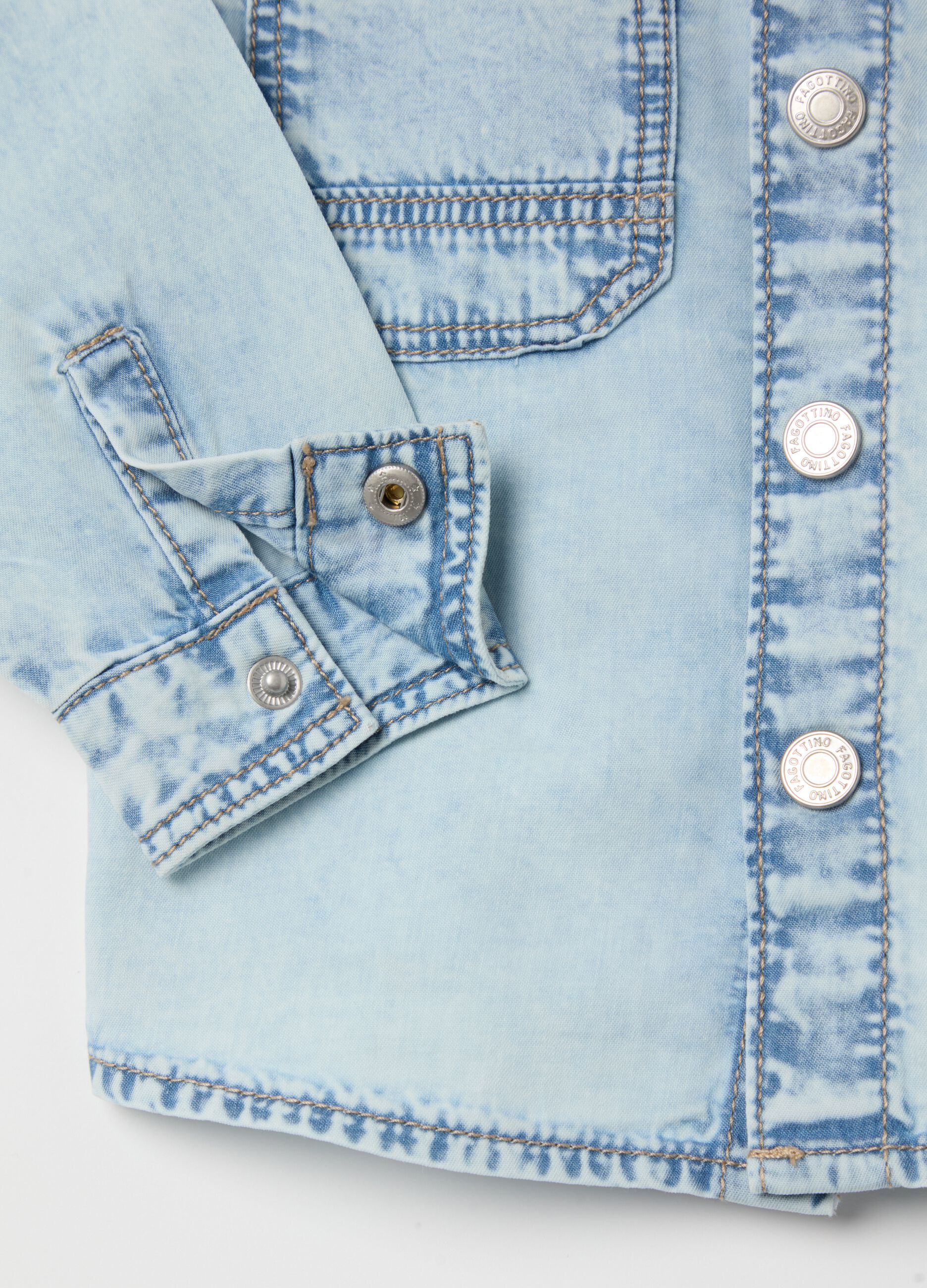 Acid wash denim shirt with pockets