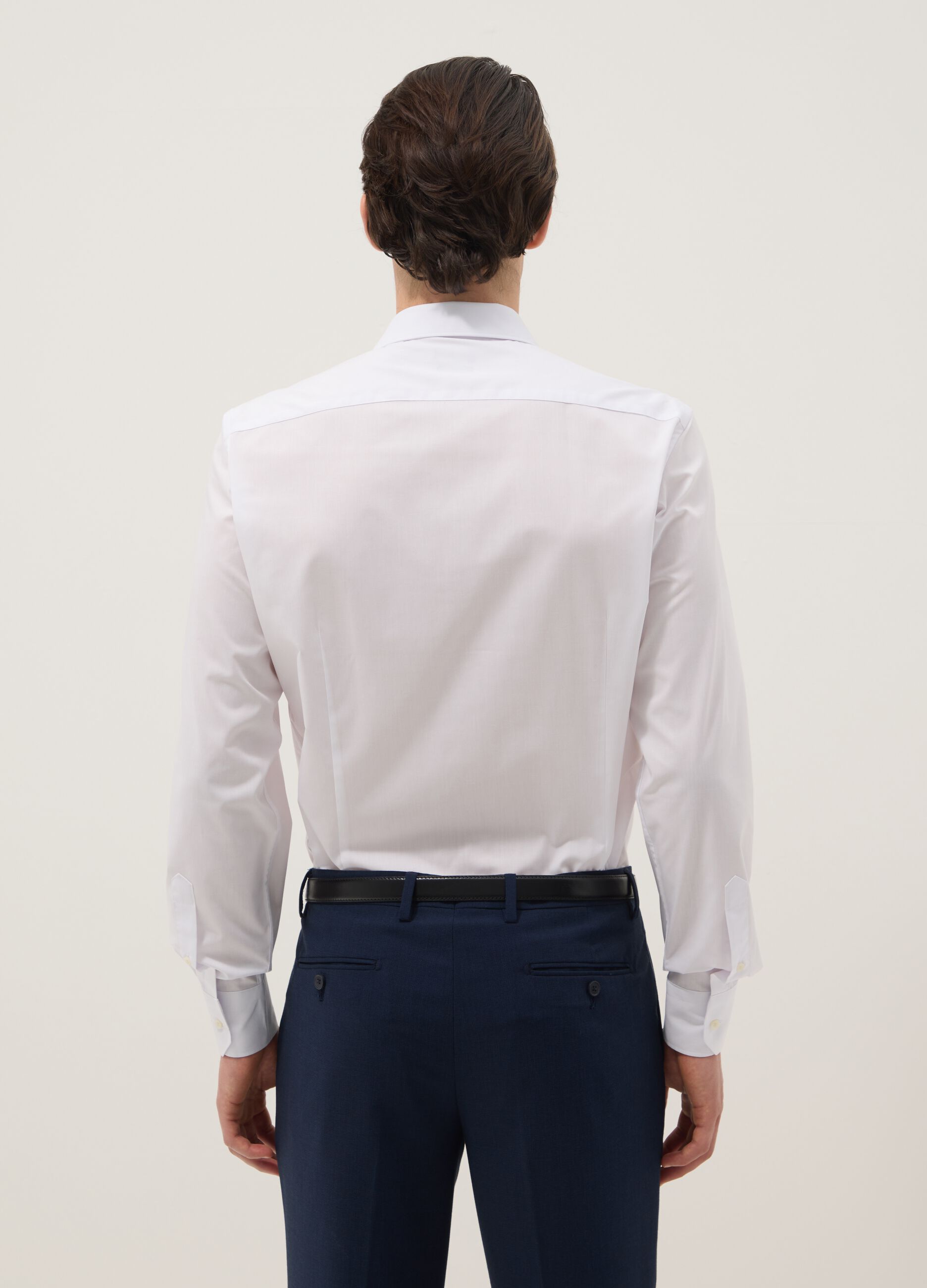 White long-sleeve cotton blend slim fit easy iron shirt