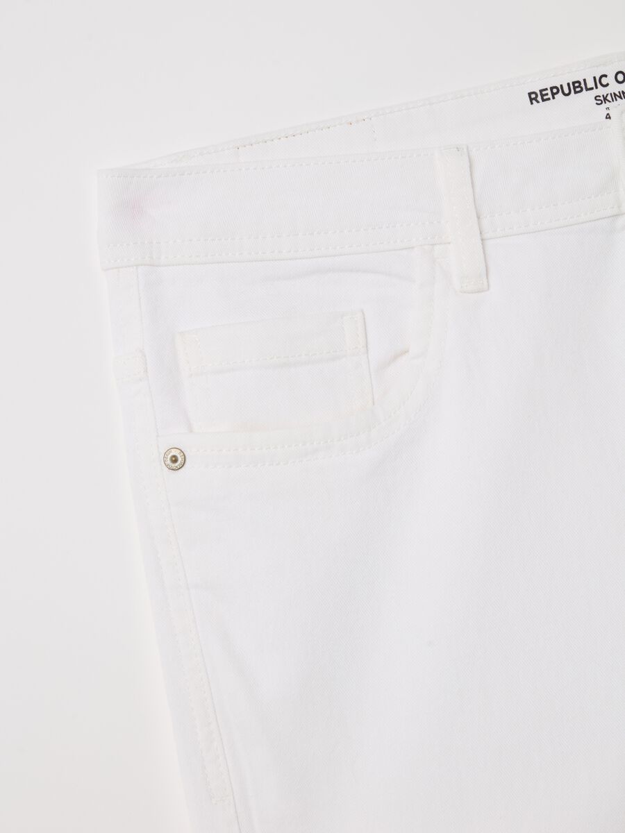 Solid Colour Skinny Fit Jeans_5