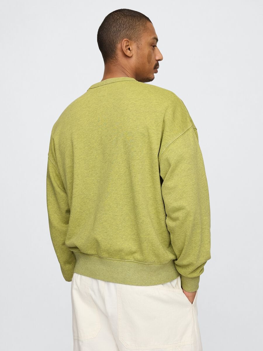 Felpa verde con logo ricamato_2