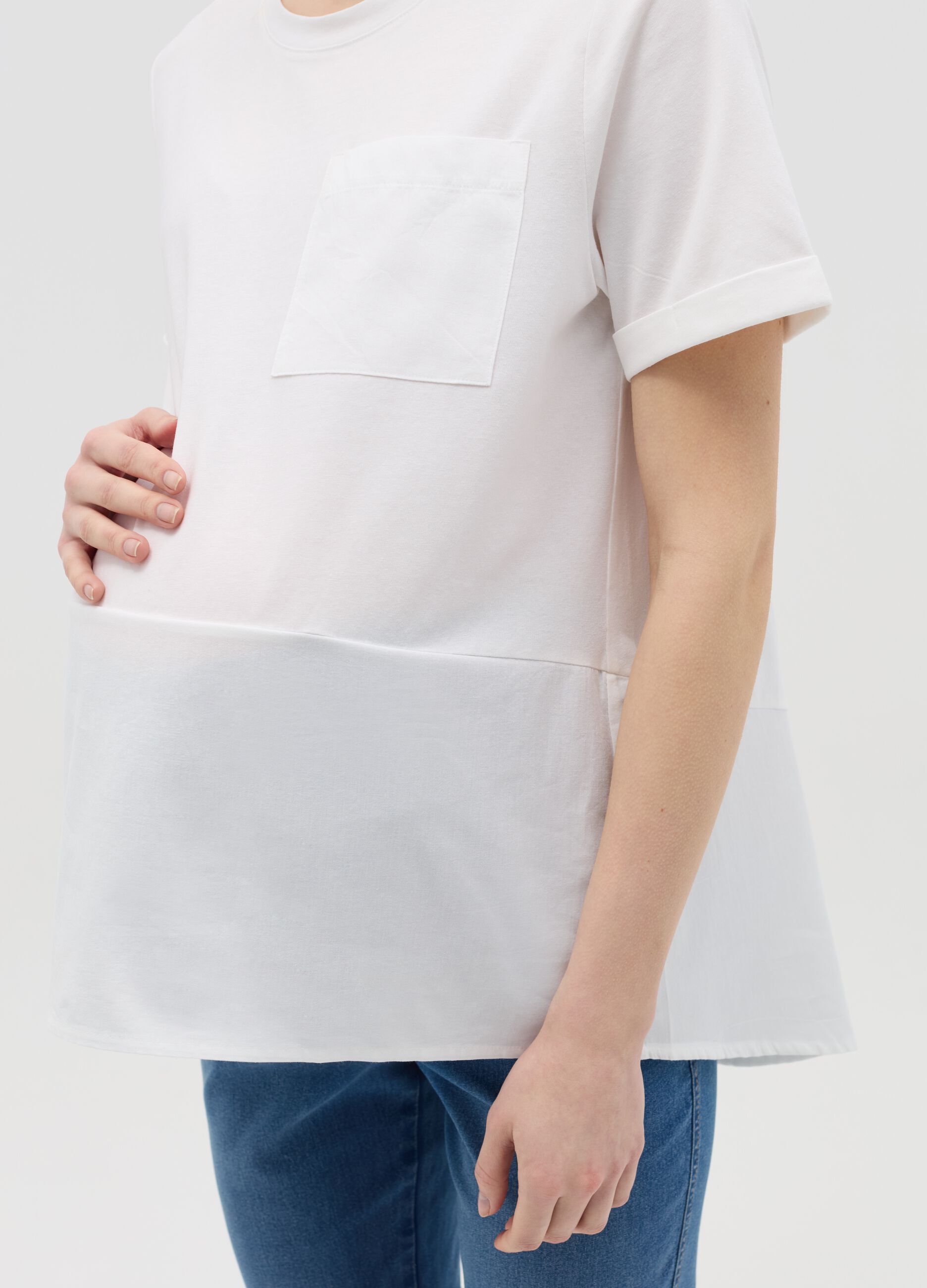 T-shirt premaman con tasca