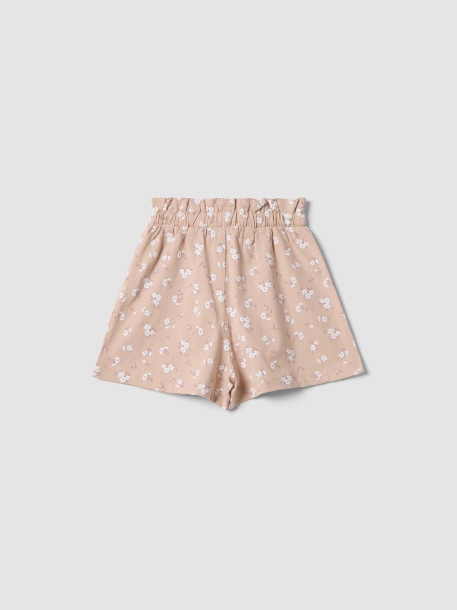 Girls' beige pure cotton shorts with floral print_1
