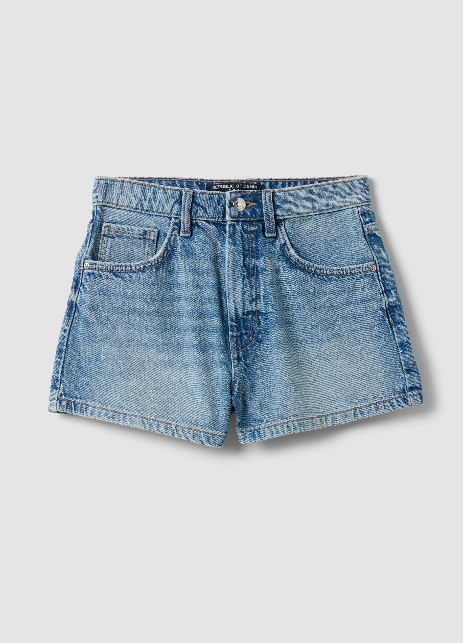 Shorts denim azzurro in puro cotone straight fit