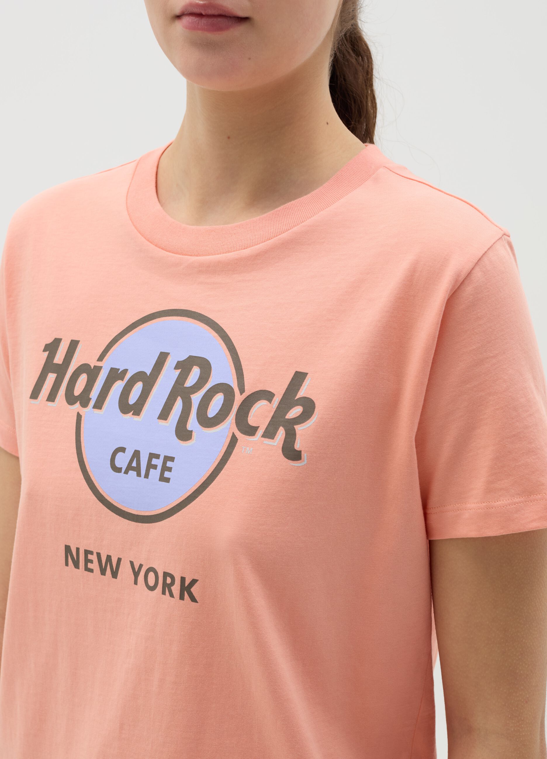 Pink T-shirt with Hard Rock Café New York print