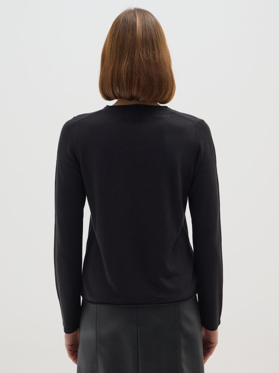 Maglione nero in puro acrilico_2