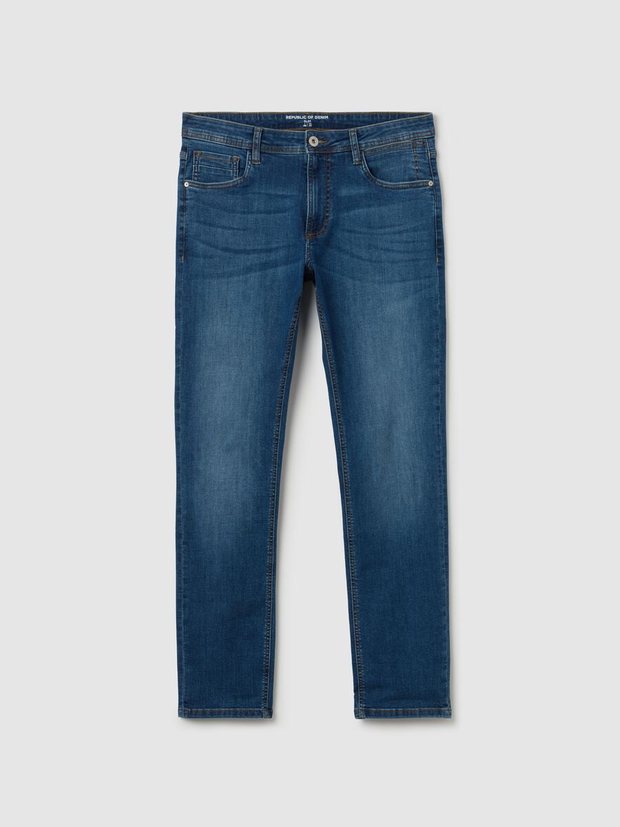 Slim-fit jeans with five pockets_4