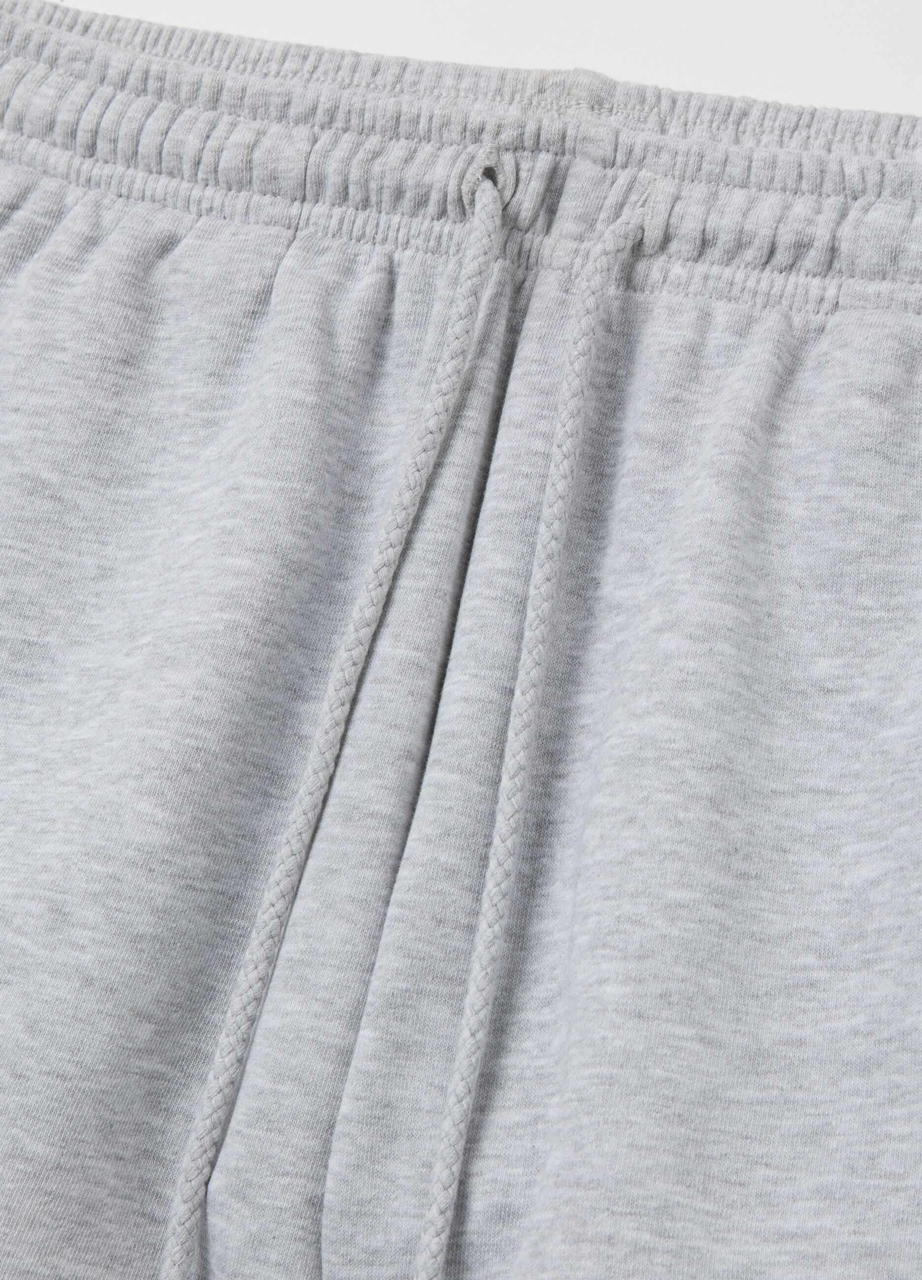 Grey shorts in French terry with drawstring