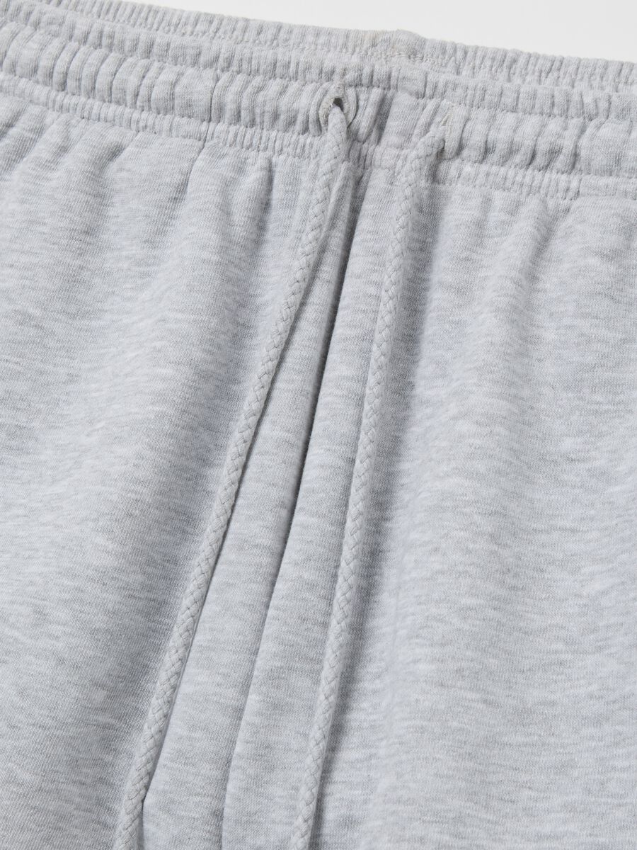 Grey shorts in French terry with drawstring_5