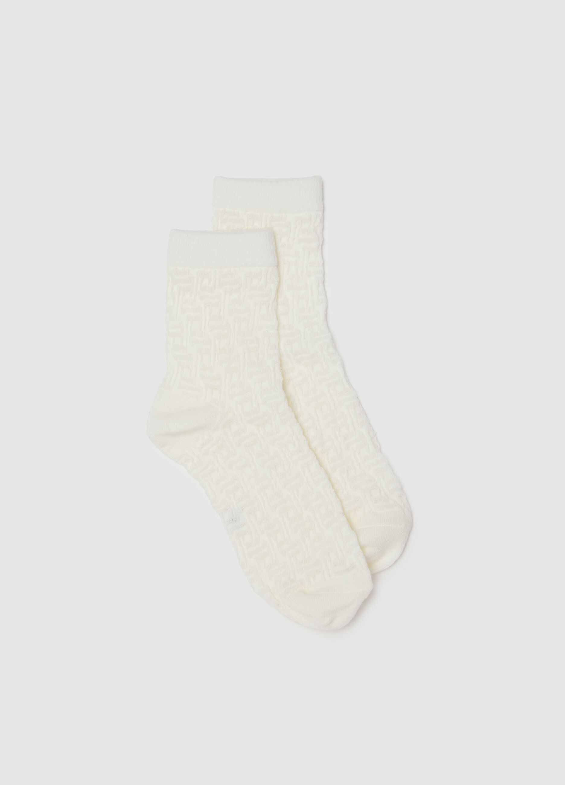 Girls' white cotton blend ankle socks with knit pattern