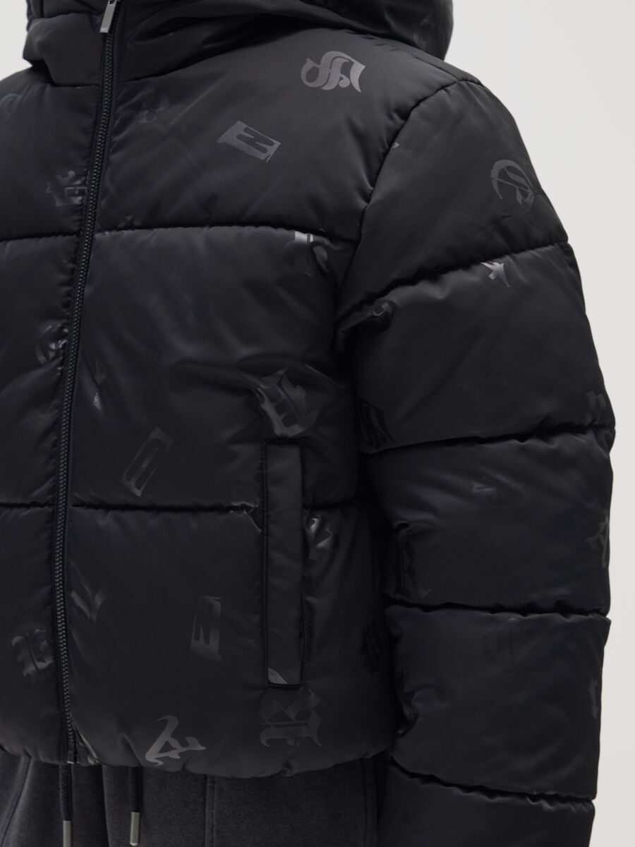 Black padded hooded jacket for girls_2