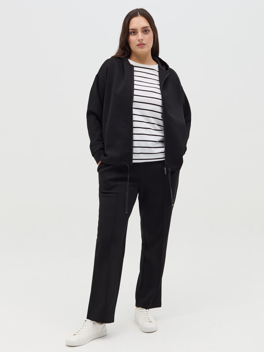Curvy full-zip with hood_1