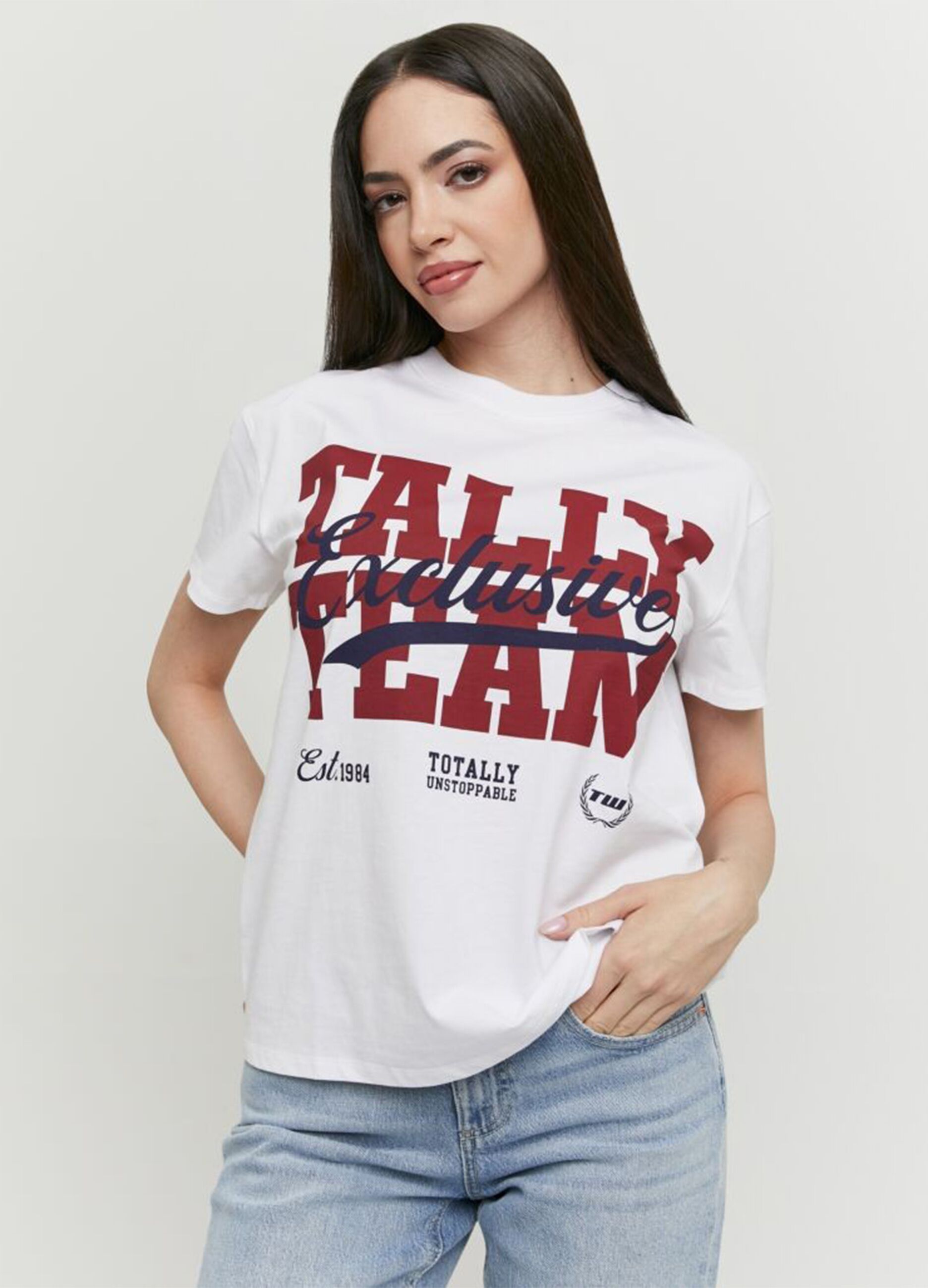 White pure cotton T-shirt with &ldquo;Tally Team&rdquo; print, regular fit