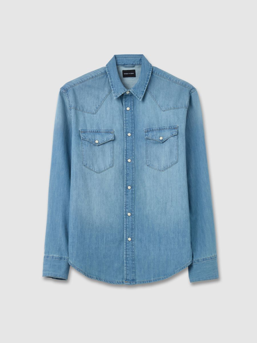 Western shirt in denim with pearl buttons_4