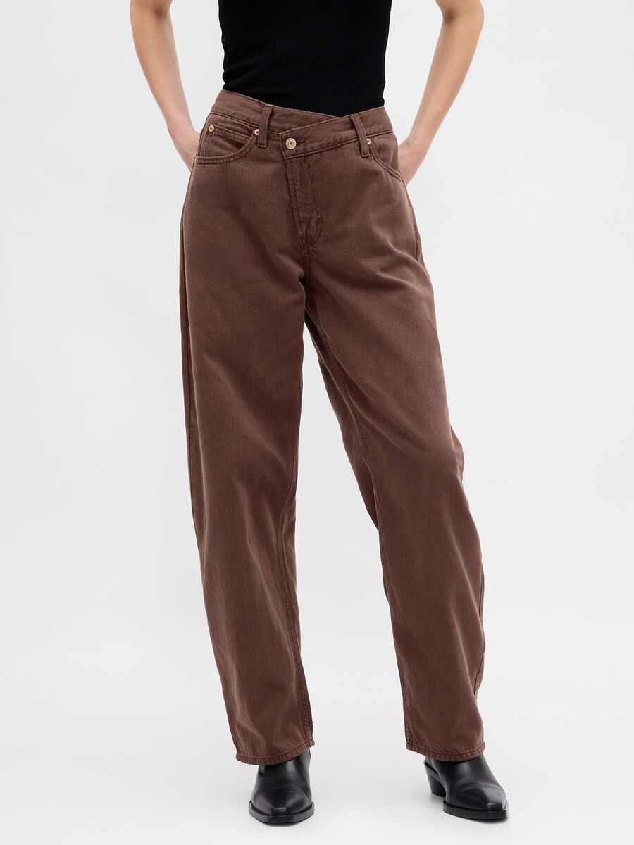 Brown jeans made of cotton and lyocell_1