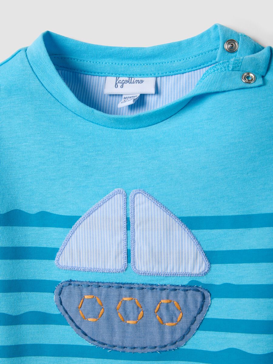 Light blue short-sleeve pure cotton T-shirt with appliqu&eacute; boat_2