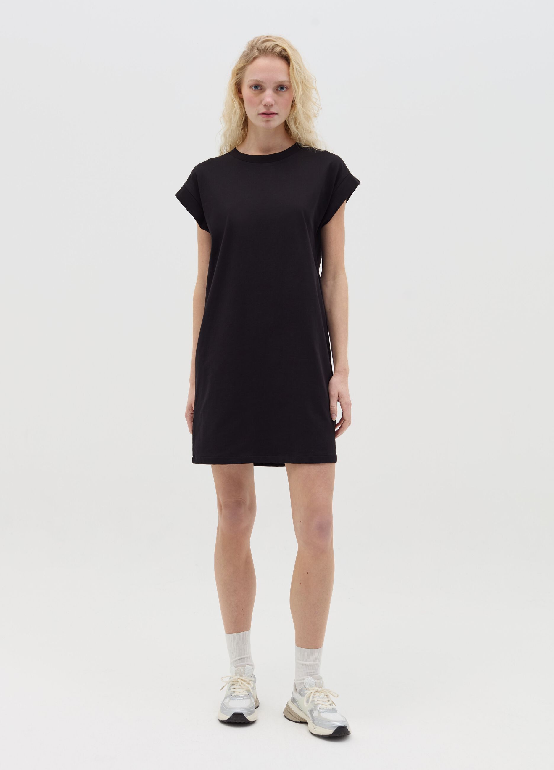 Essential black cotton T-shirt dress