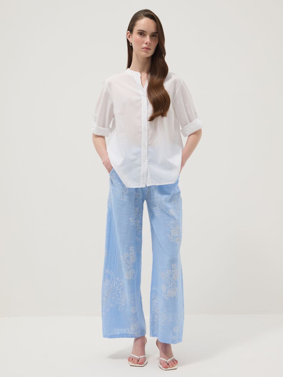 Camicia bianca in puro cotone con ricami traforati regular fit_2