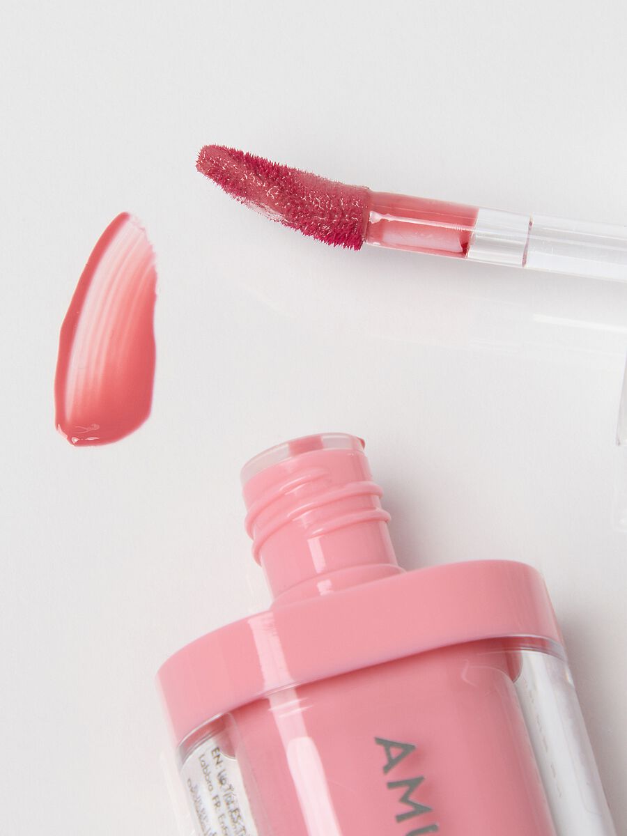 Lip tint with a fantastic glossy effect. Vibrant colour and hydrated lips for 12 hours_5