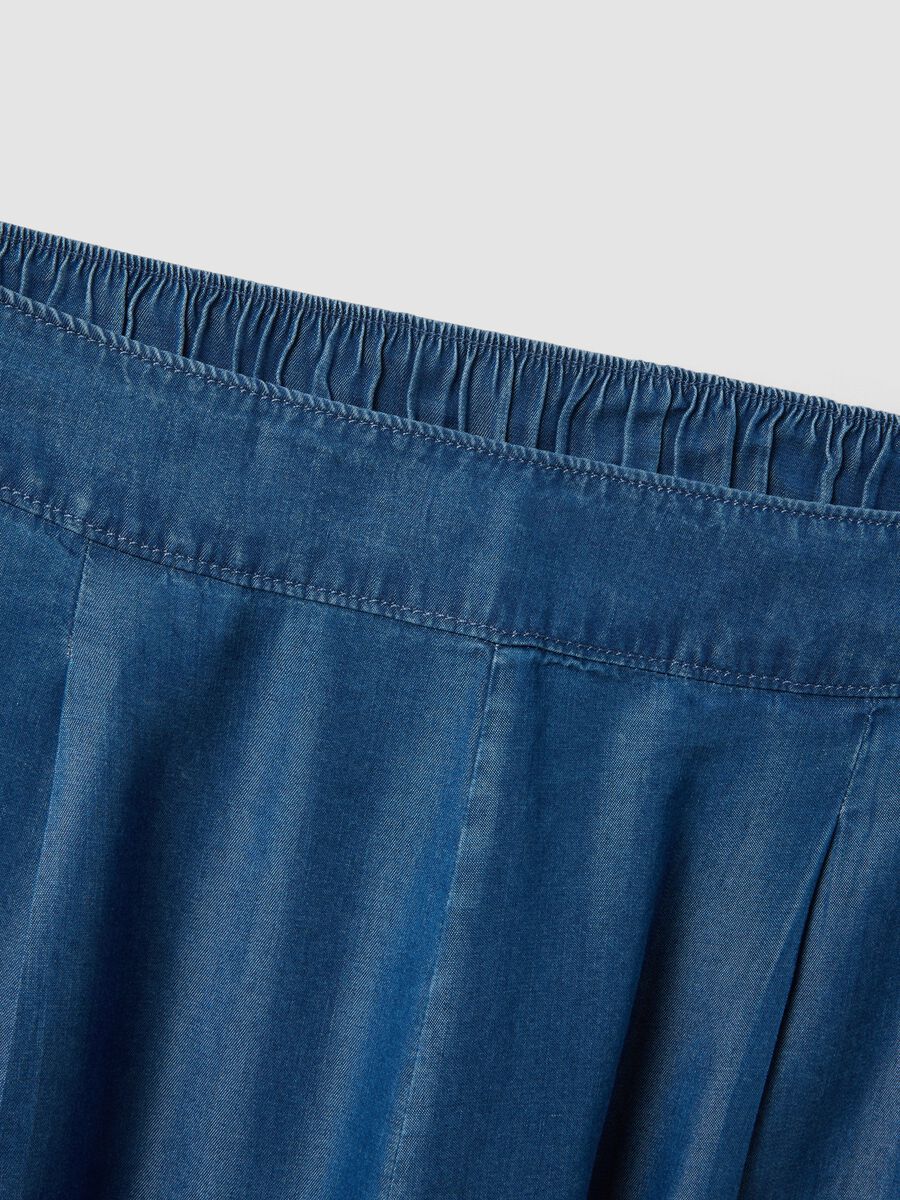 Shorts blu in puro lyocell con vita elasticizzata relaxed fit_1