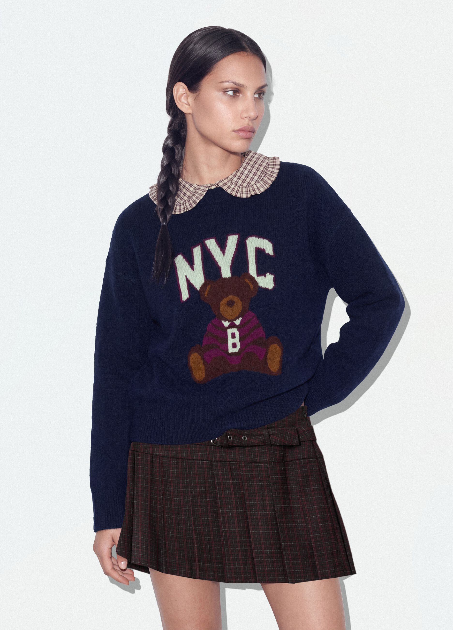 Maglia blu in viscosa elasticizzata girocollo jacquard