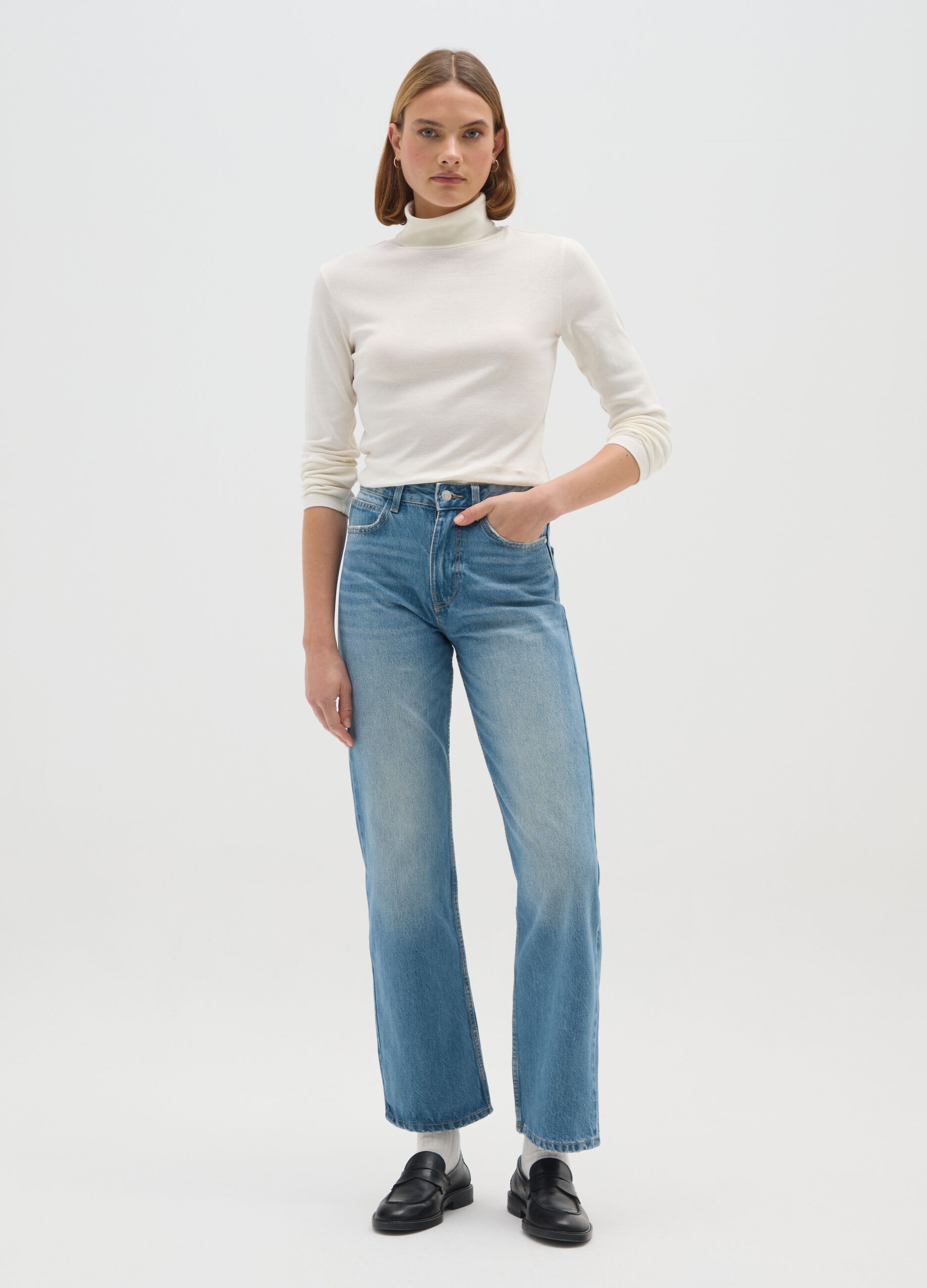 White cotton blend turtleneck regular fit