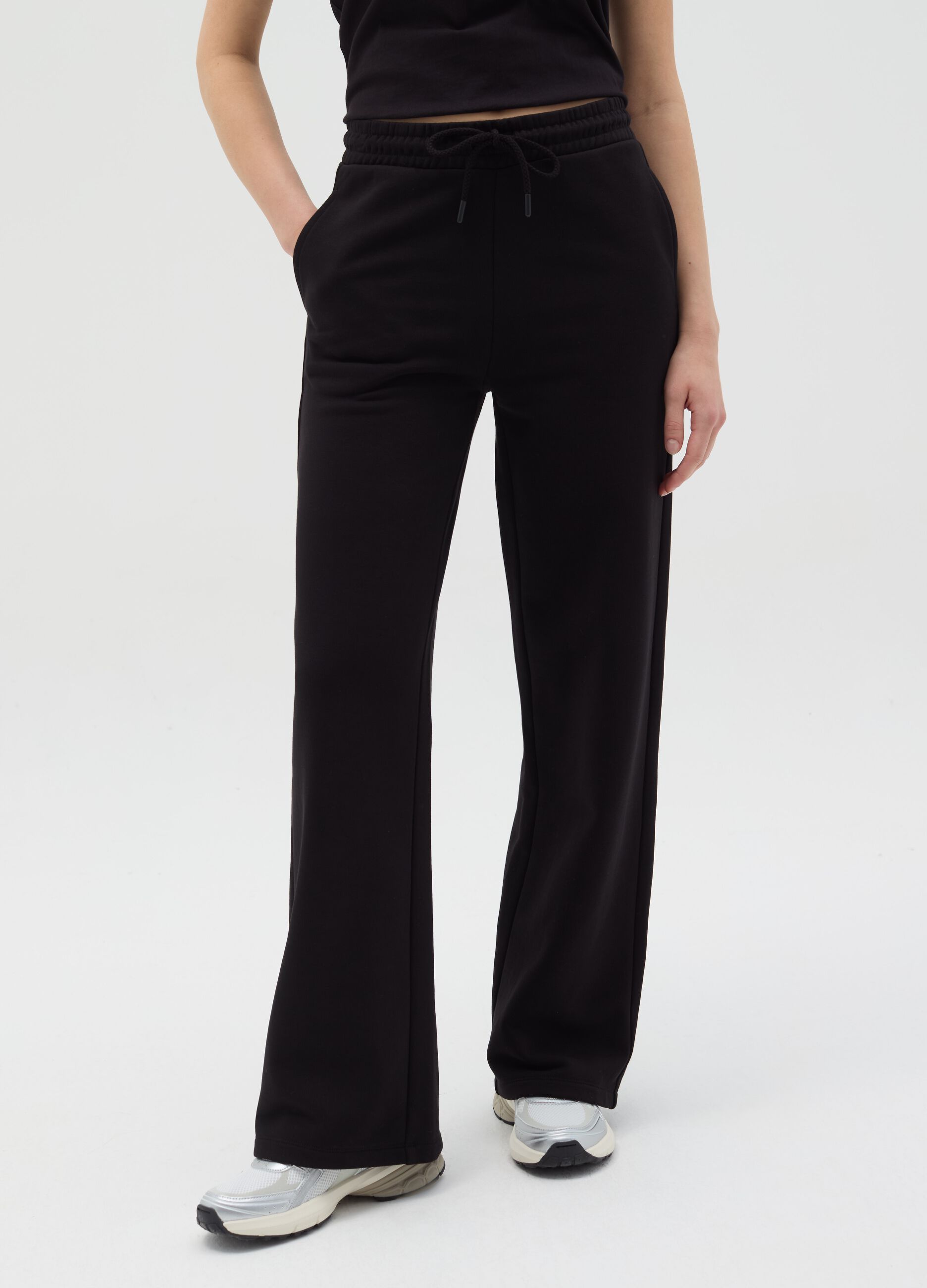 Essential straight-fit joggers with drawstring