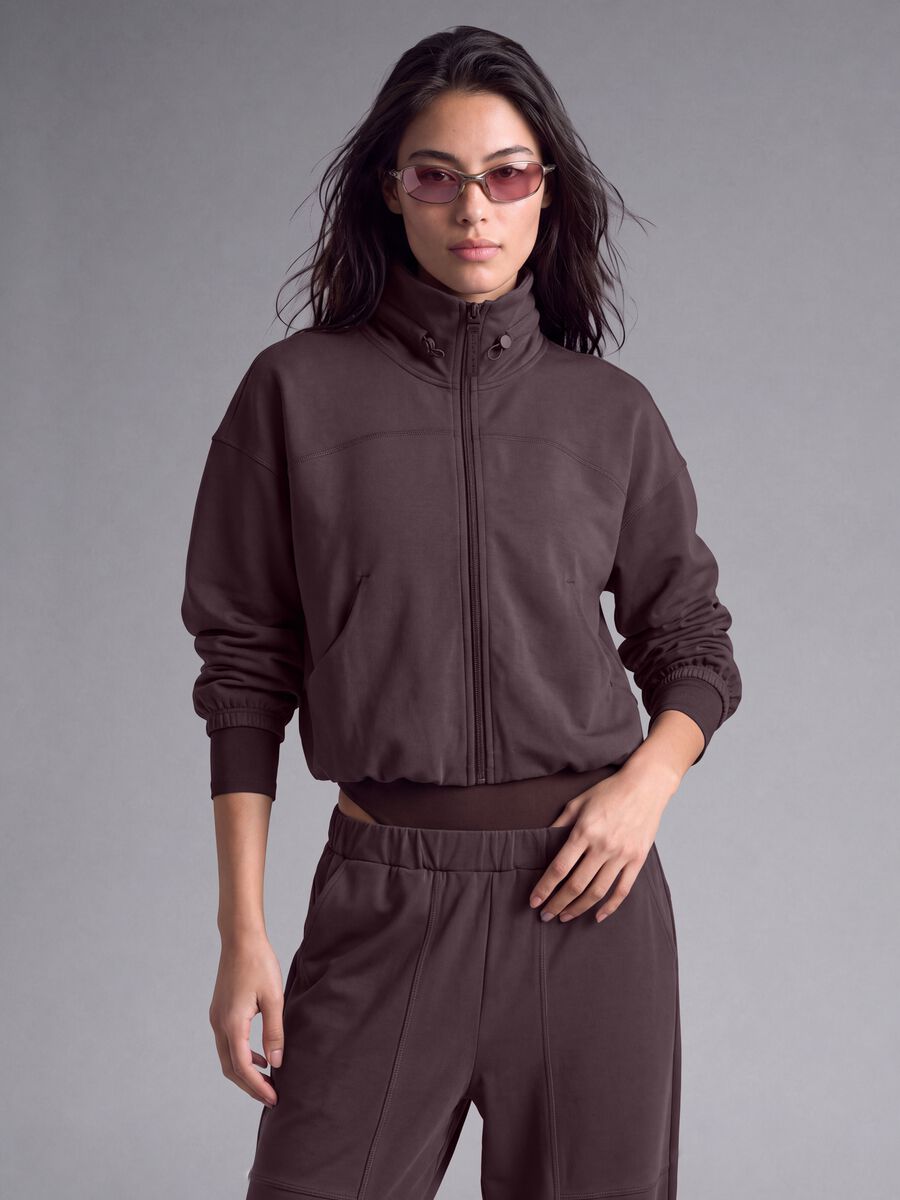 Short brown stretch viscose sweatshirt with high neck_1