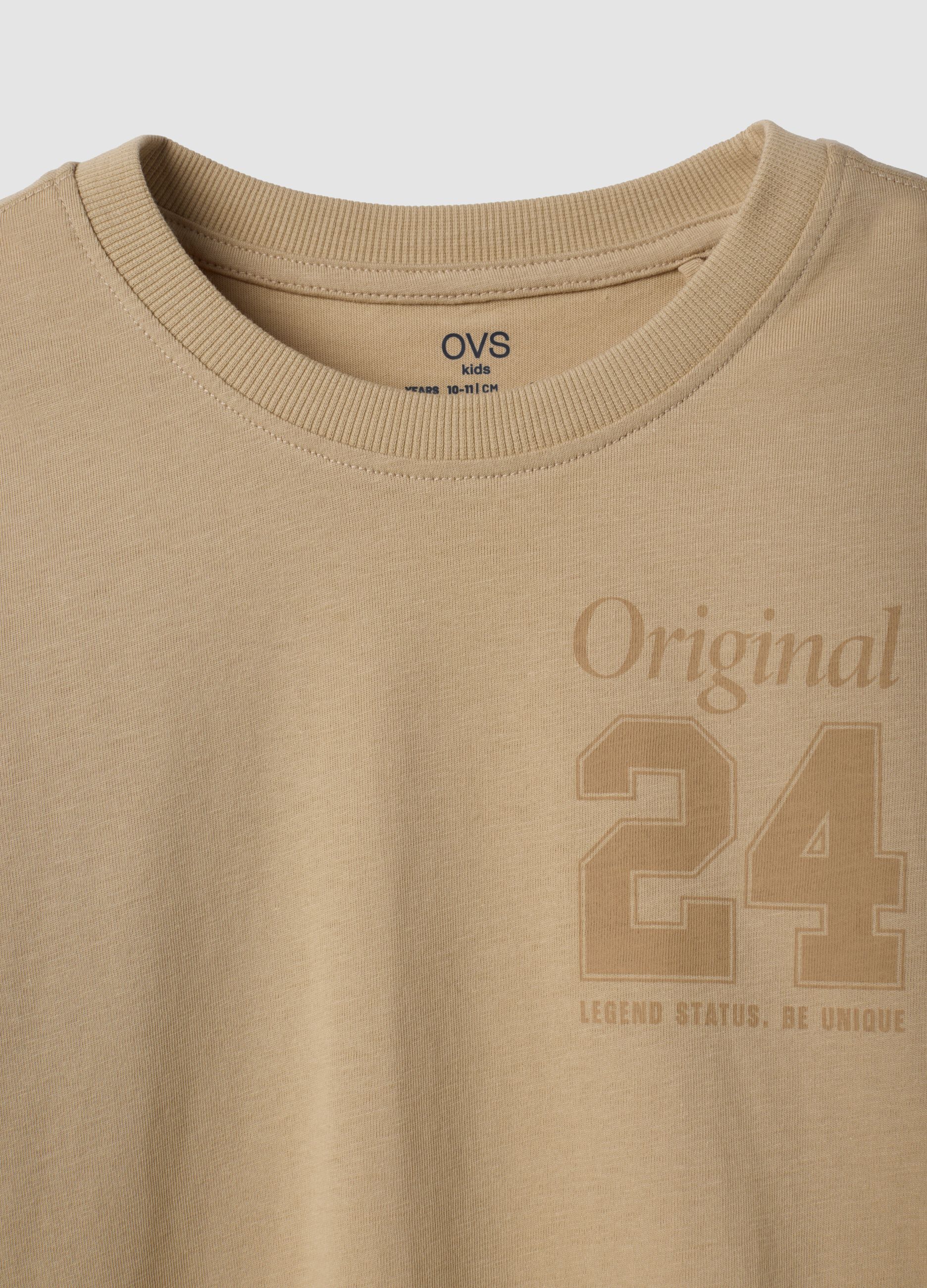 Brown pure organic cotton T-shirt with varsity print