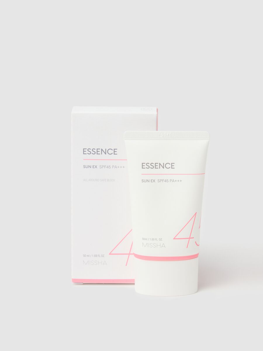Sunscreen infused with 6 types of essences - Korean skincare_0