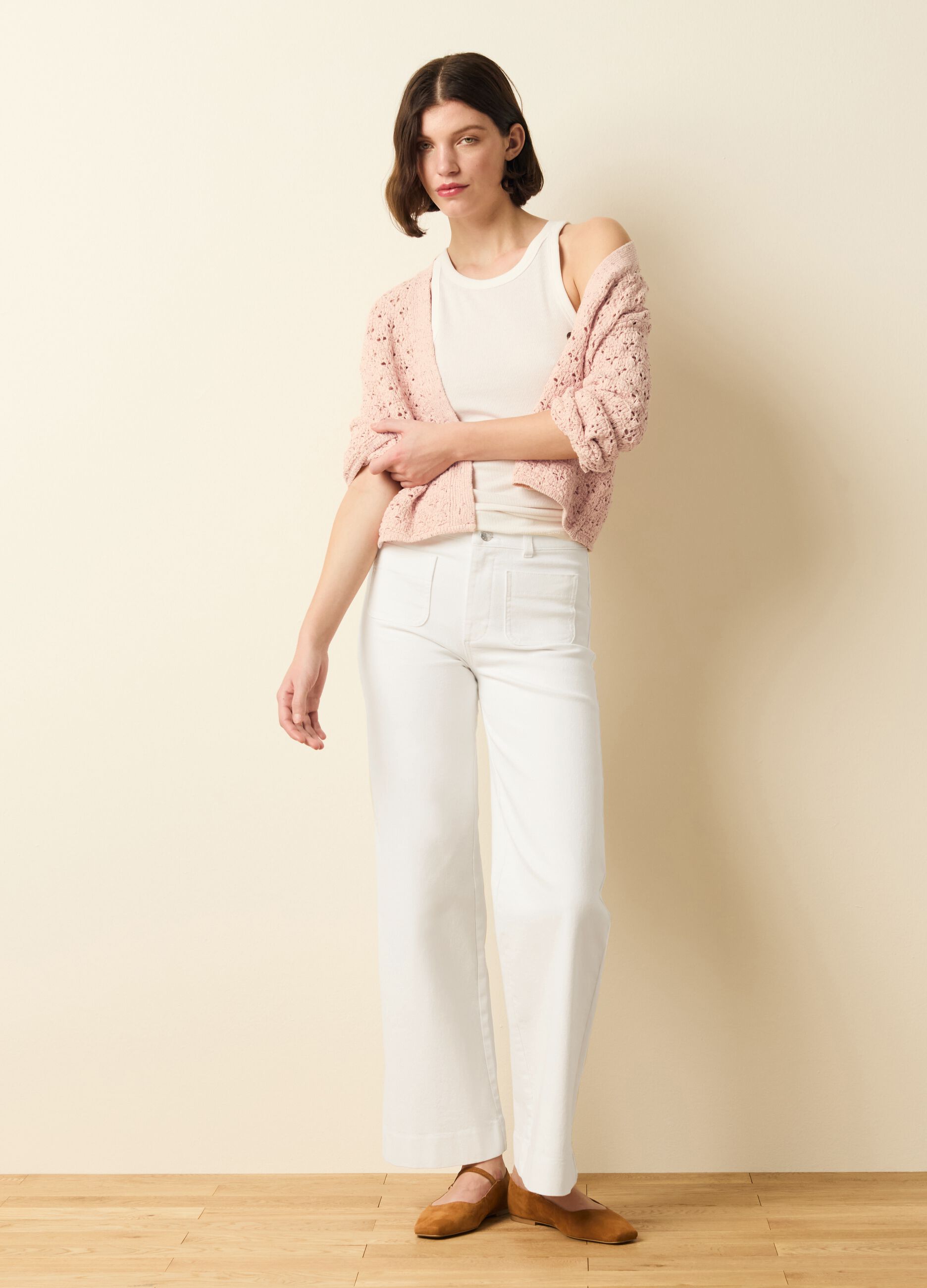 Cardigan crochet con scollo a V
