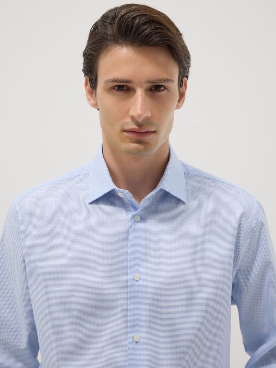 Camicia in puro cotone azzurra con microquadri regular fit easy iron_1