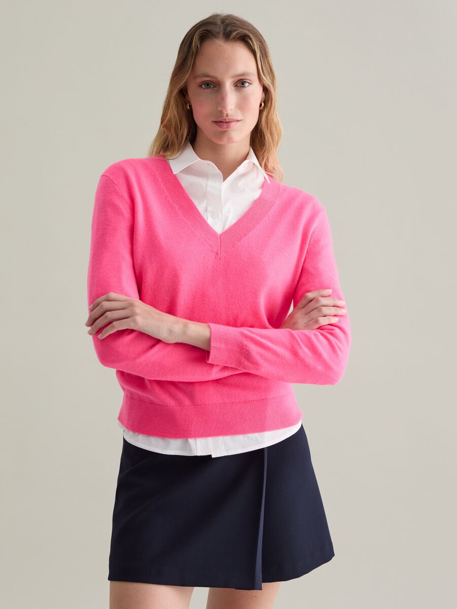 V-neck pullover in wool_0