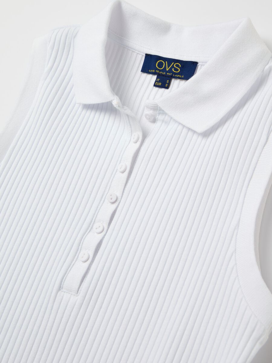 White short-sleeved polo shirt with ribbing_5