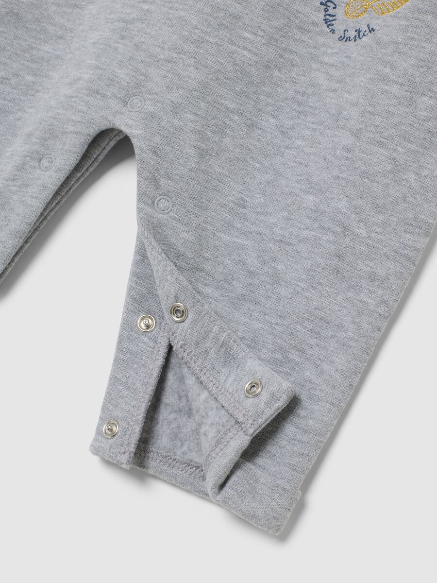 Tutina da neonato in puro cotone grigia con stampa Harry Potter_2