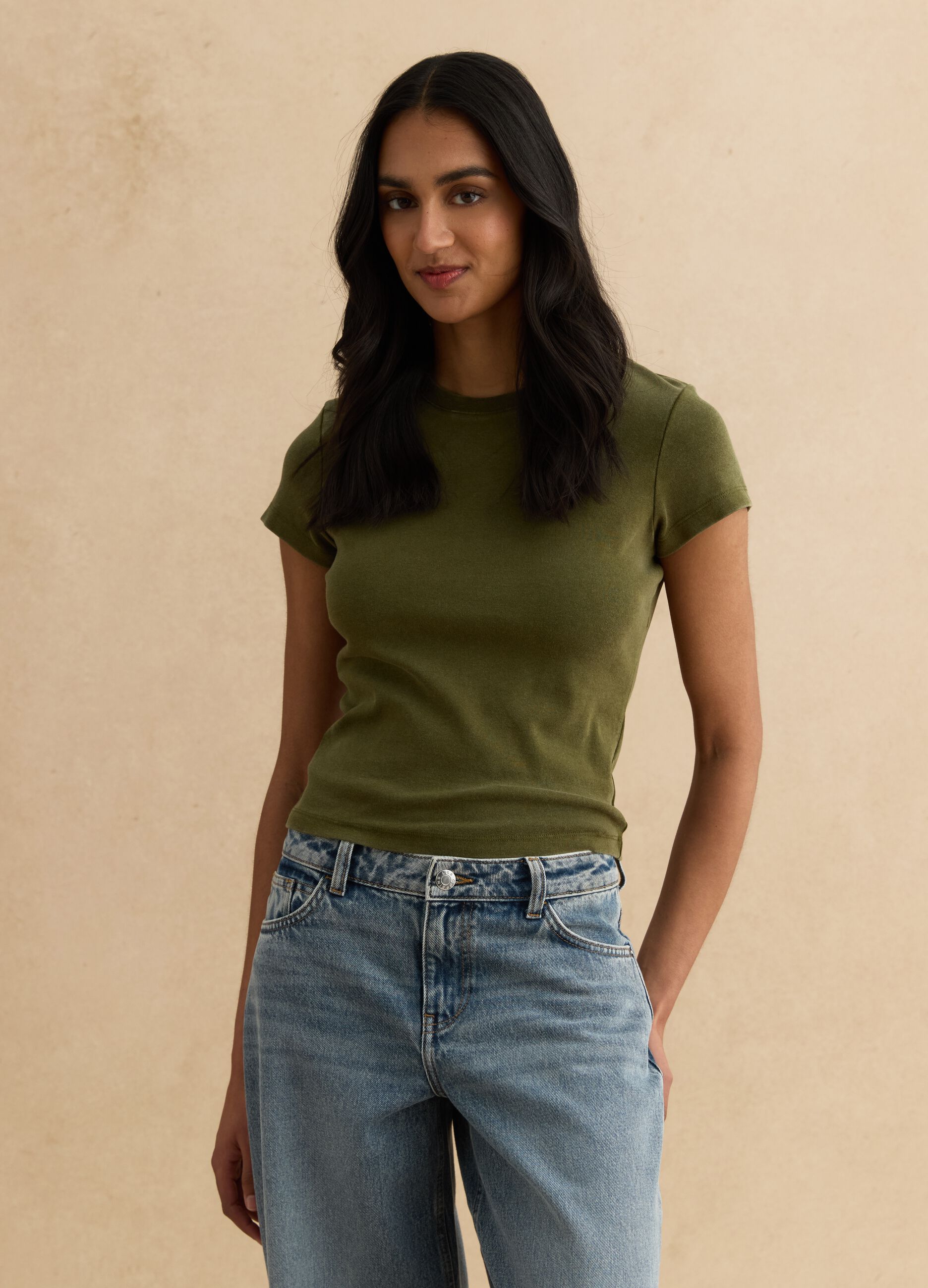 T-shirt fitted in cotone elasticizzato verde