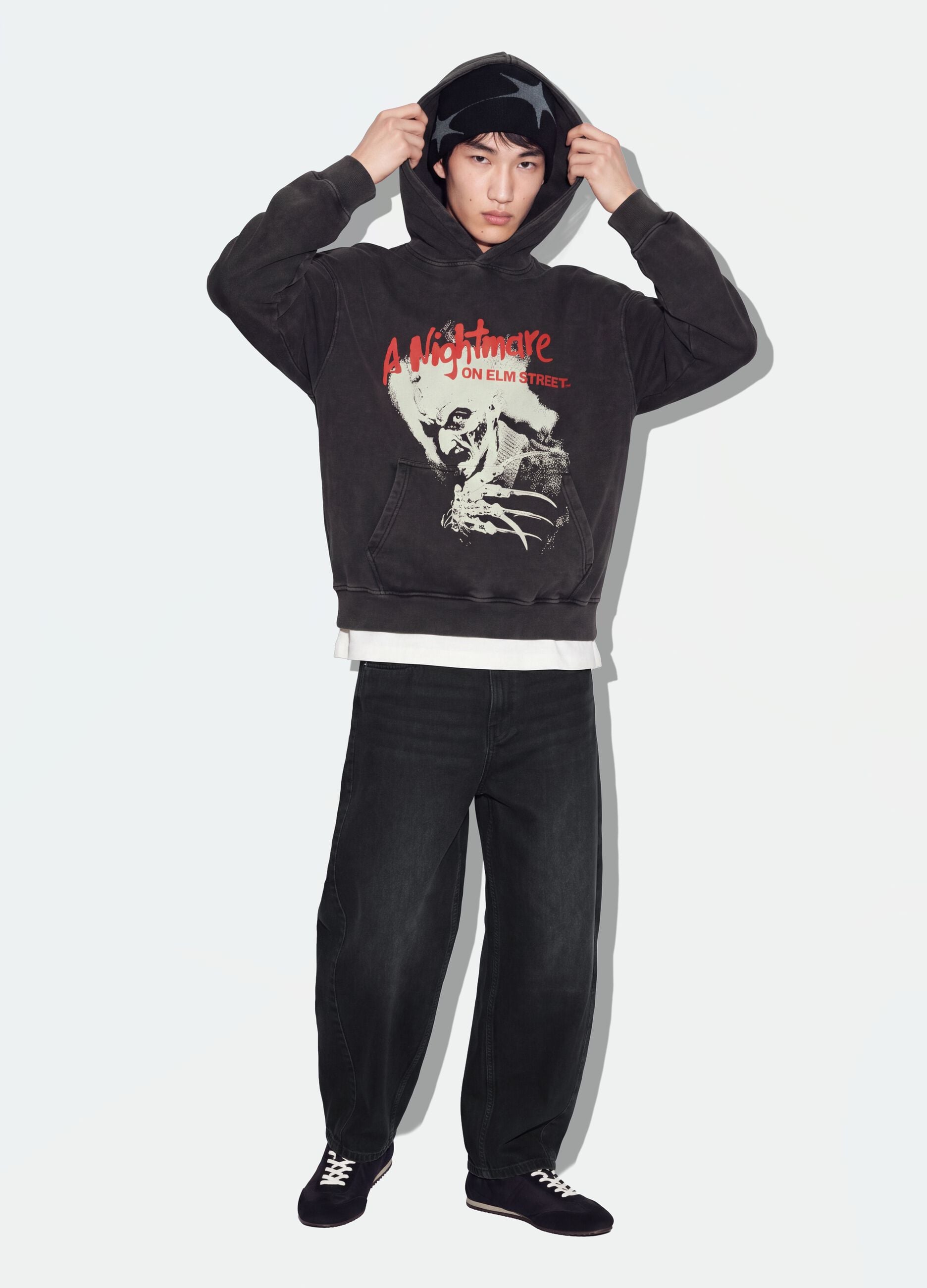 Grey oversized 100% cotton hoodie with &ldquo;A Nightmare On Elm Street&rdquo; print