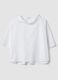 Maglia bianca in cotone elasticizzato con collo alto morbido_4