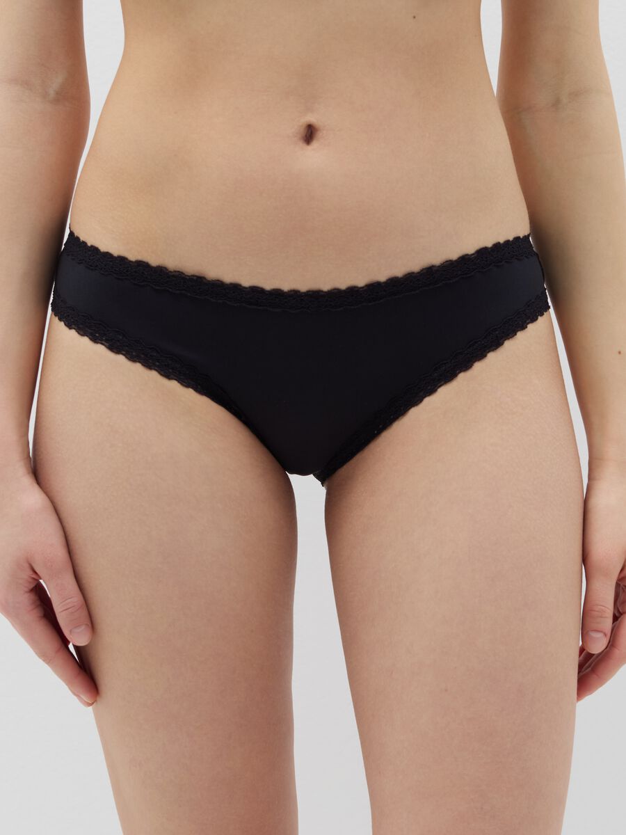 Microfibre briefs with lace_1