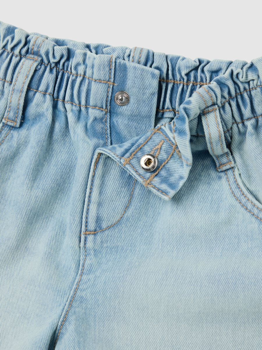 Light denim shorts for girls in pure cotton_3