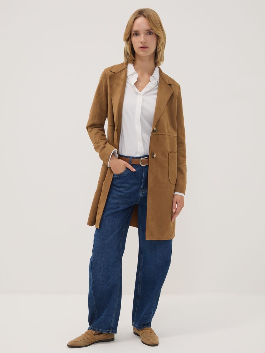 Brown Ultralight regular-fit jacket with lapels and two pockets_2