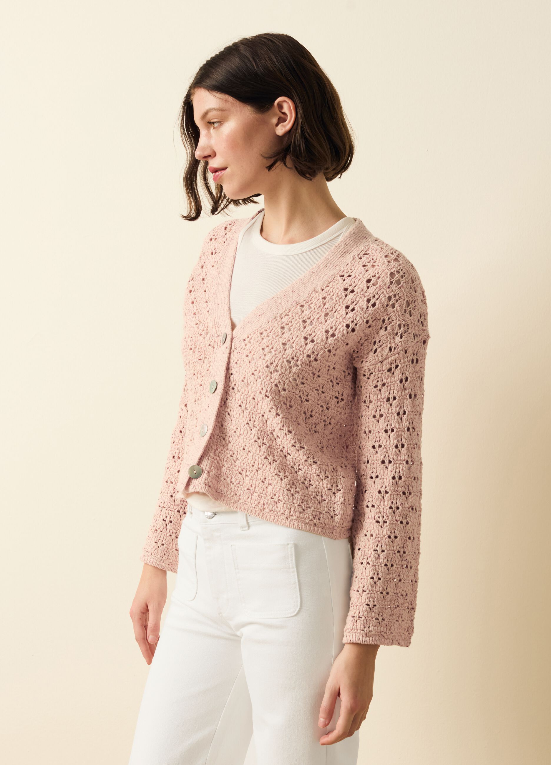 Cardigan crochet con scollo a V