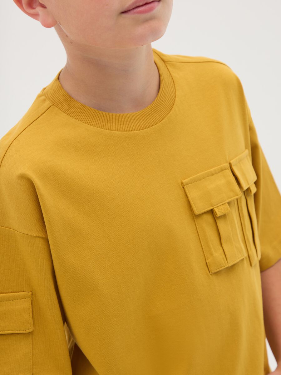 Boys' pure cotton gold regular fit t-shirt with pockets_2