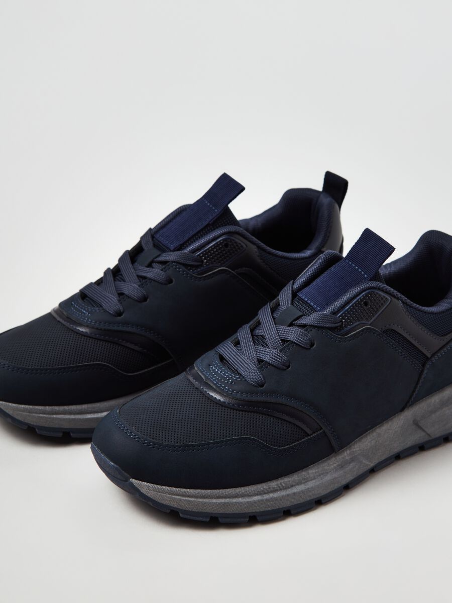 Sneakers con lacci_1